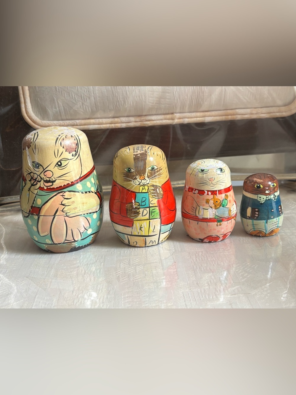Set of 4 wooden cats nesting dolls, collectible